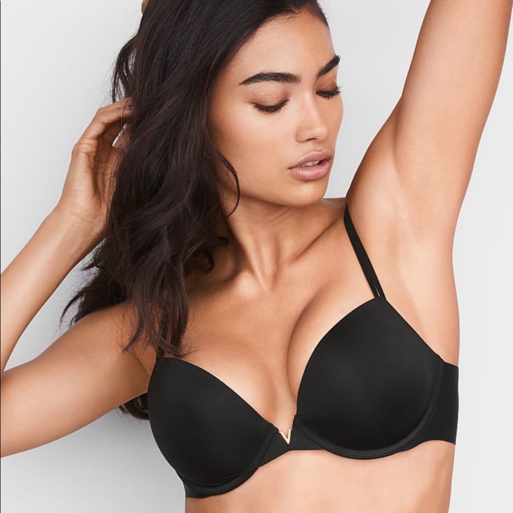 Victoria’s Secret 32B Black Push Up Bra